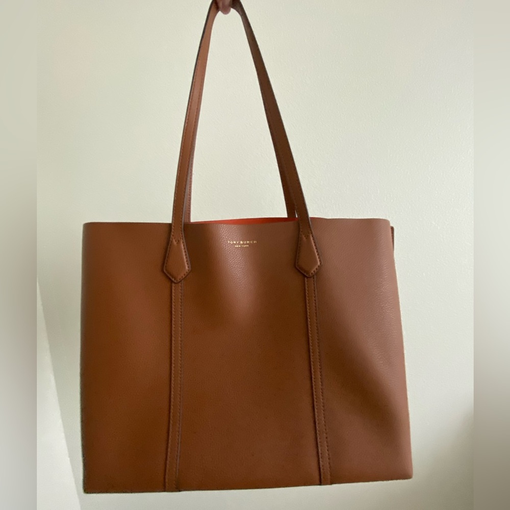 ✨ SOLD ✨ Tory Burch Perry Tote Bag